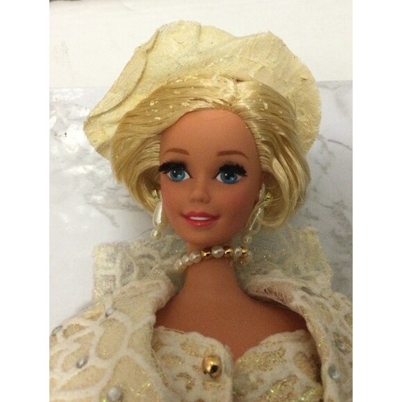 Mattel Barbie Classique Dolls And Holiday Vintage Lot Of 3 READ - Picture 4 of 11